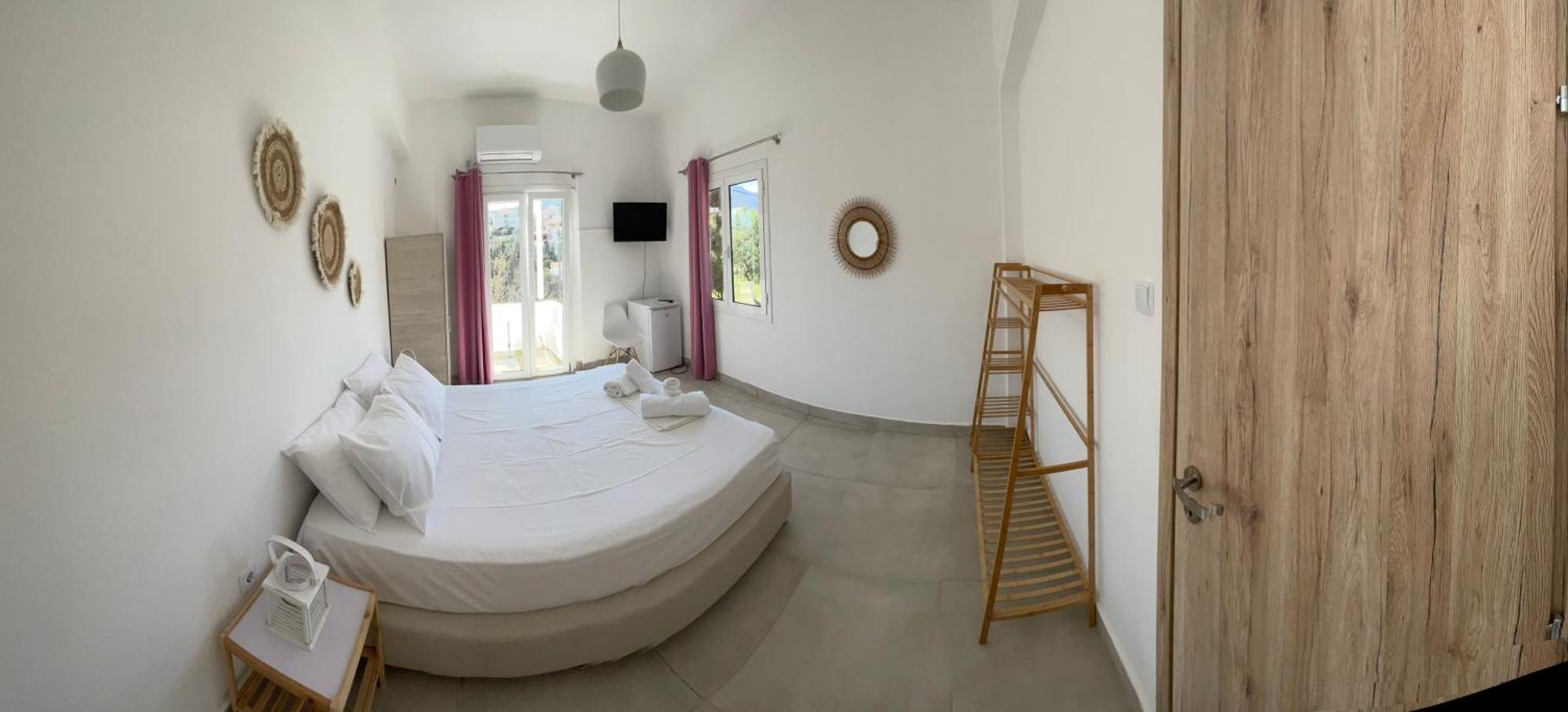 Iokasti Studios Andros Town Luaran gambar